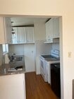 kitchen - 1013 Rosedale Ave Apartments Unit A