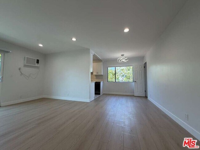 Photo - 7607 Norton Ave Unit Front