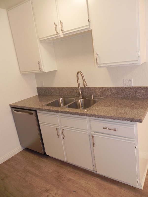 Photo - 8602 Chapman Ave