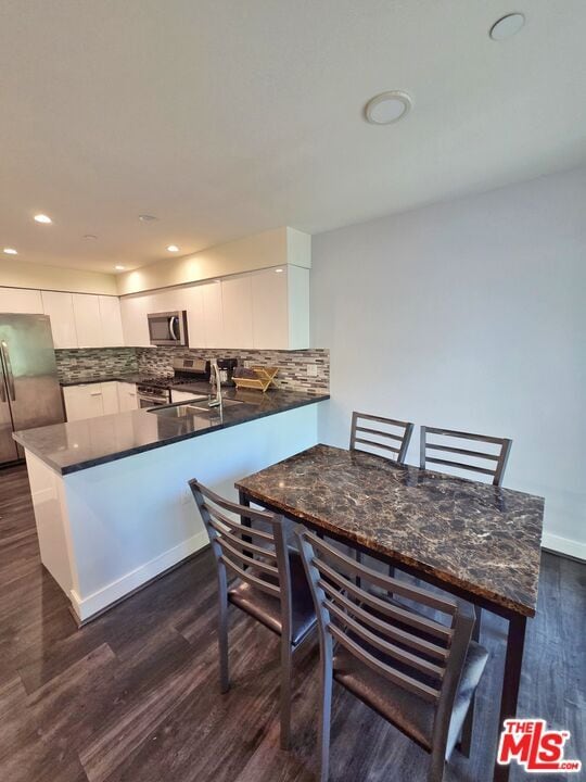 Photo - 2651 S Hobart Blvd Unit 9