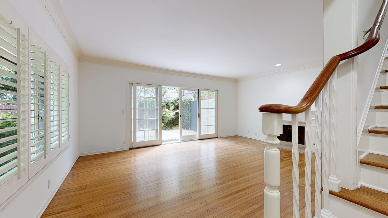 3D Tour - Camden Drive Apartments