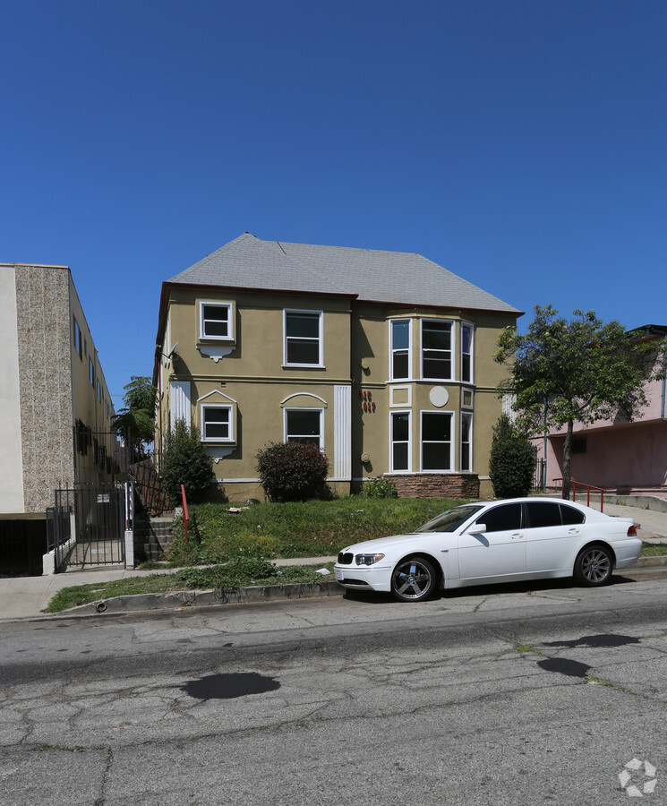 Photo - 915 S Ardmore Ave Apartments