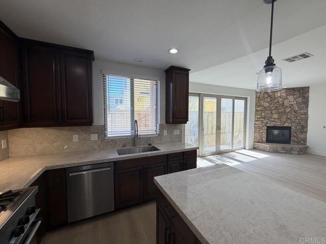 Photo - 251 N Rios Ave