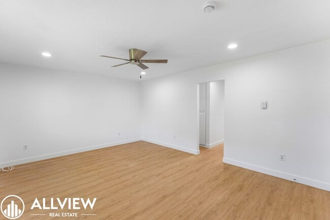 Photo - 16651 Tunstall Ln Unit 3