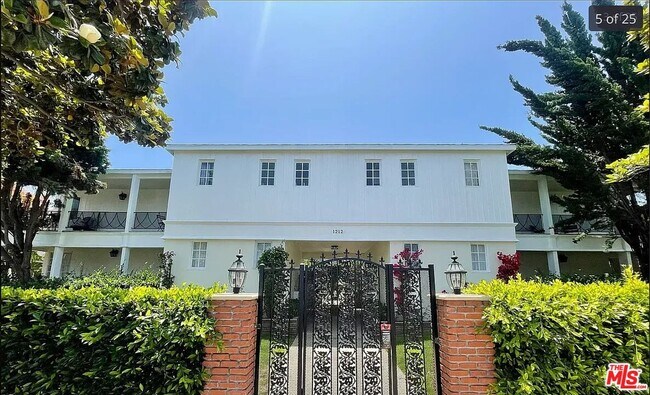 Photo - 1212 10th St Unit 2