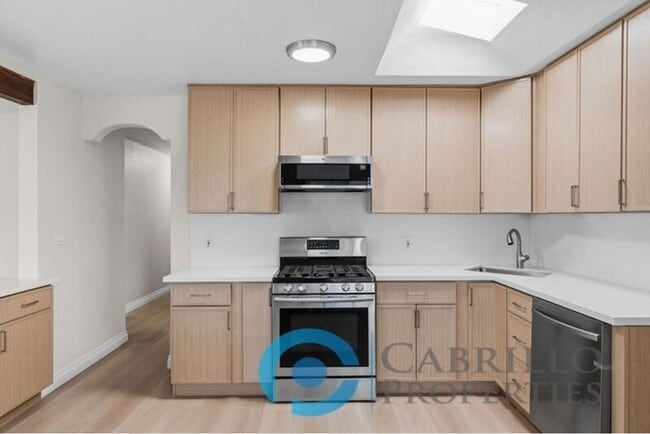 Photo - 6311 Inman St