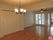 Photo - 559 N Windsor Blvd