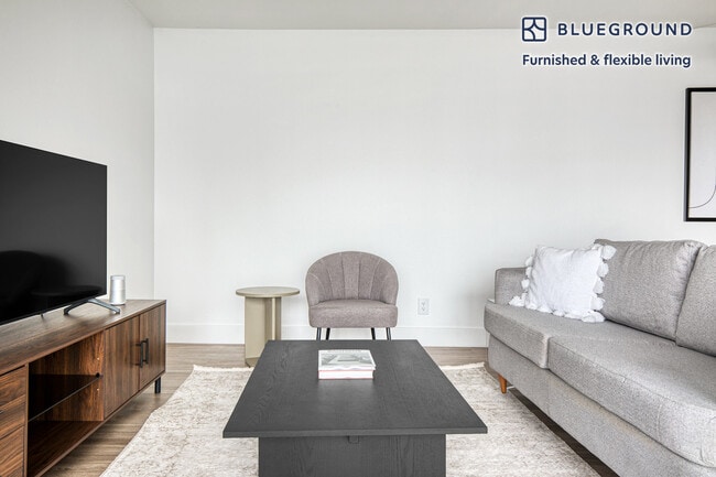 Photo - 350 The Village Unit FL2-ID613