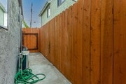 Photo - 1463 Essex St