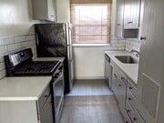 Photo - 6127 Romaine St Unit 2