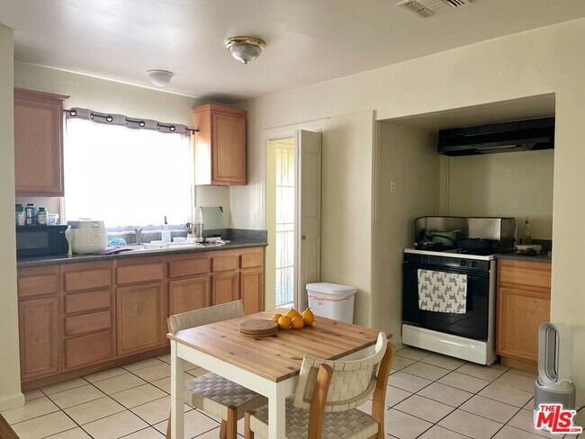 Photo - 2934 12th Ave