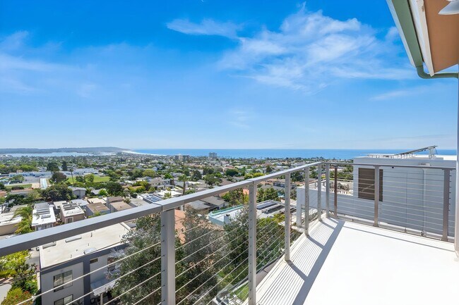 La Jolla 3-Bedroom Apartments for Rent