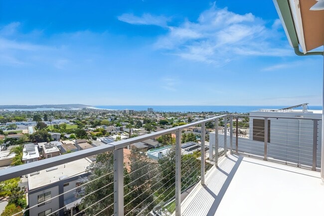 Building Photo - 1251-1253 Van Nuys St Unit 1253 Van Nuys Street