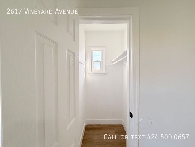 Photo - 2617 Vineyard Ave