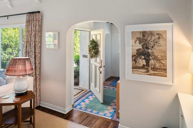 Photo - 2520 Alta Ave