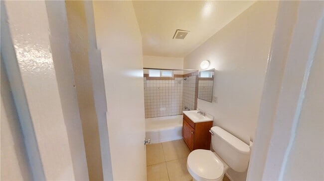 Photo - 947 Park Ave