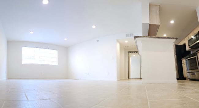 Photo - 11020 Hesby St Unit 2