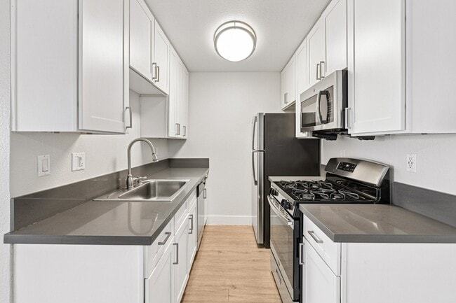 Photo - Oak Park Apartments