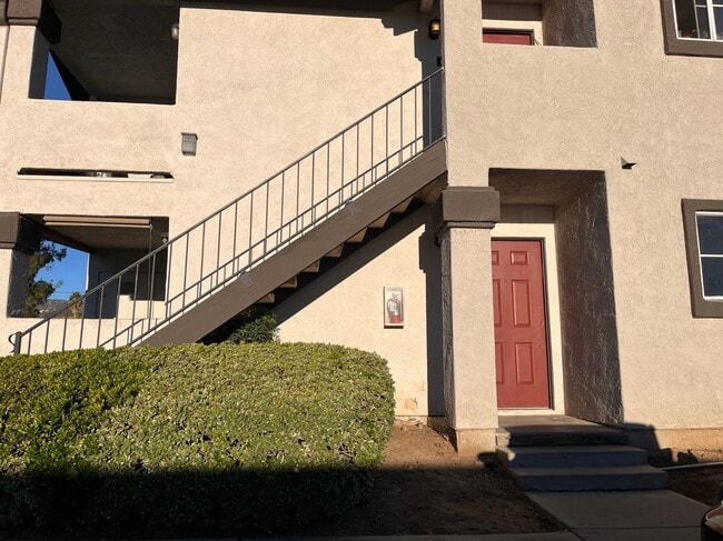 Photo - 16377 Lakeshore Dr