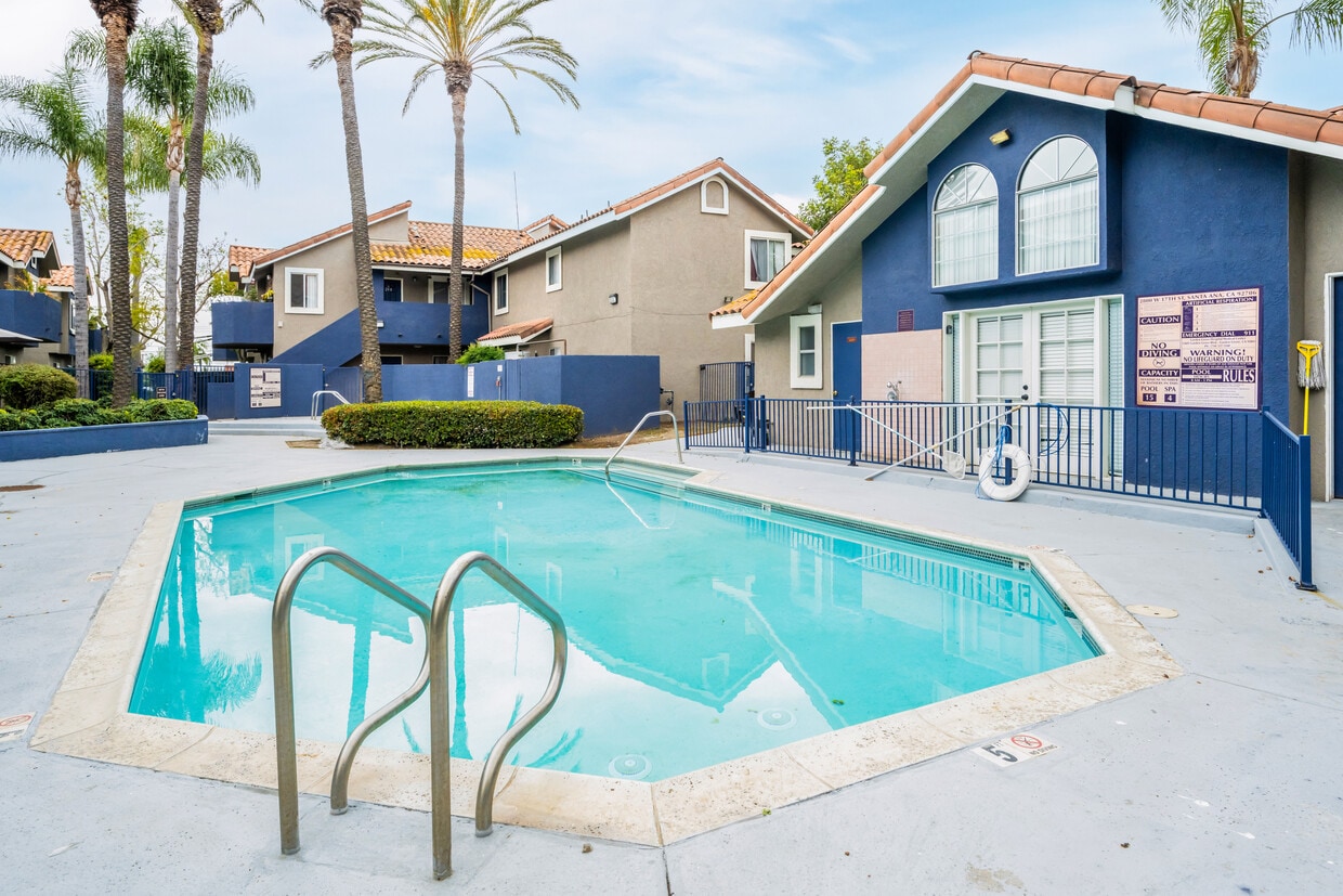 3D Tour - San Tropez Apartments