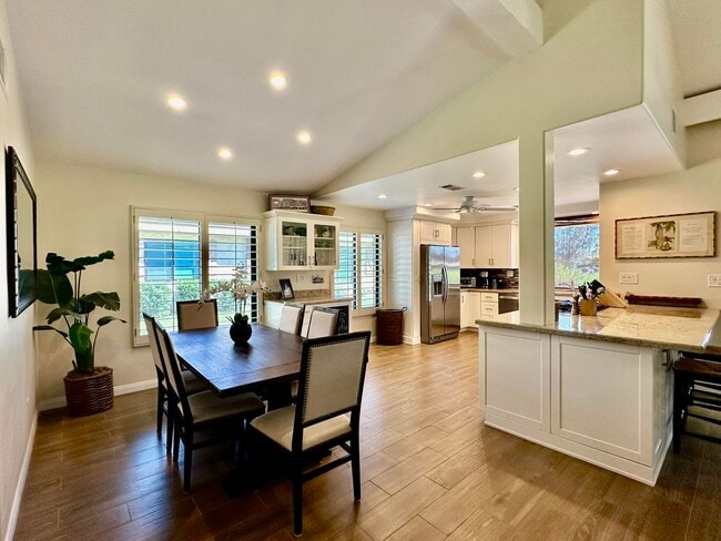 Photo - 110 Giralda Cir