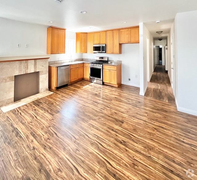 Building Photo - 5507 S Manhattan Pl Rental