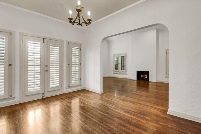 Photo - 123 N La Jolla Ave