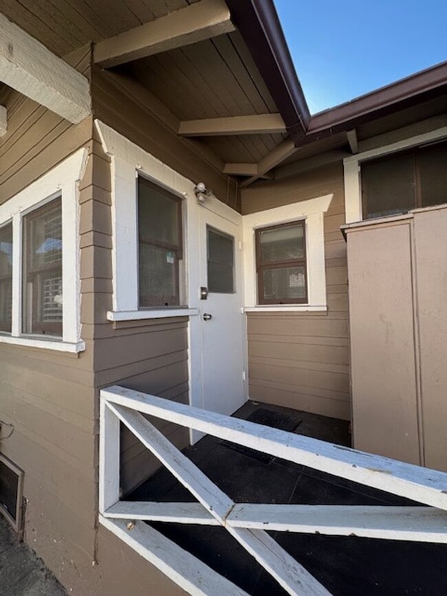 Photo - 3811 E 10th St Unit 3811