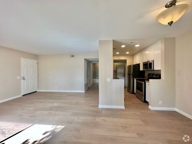 Building Photo - Newly Remodeled 2 Bedroom 2 Bath Near UTC ... Rental