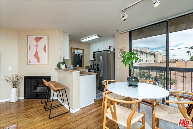 Photo - 7320 Hawthorn Ave Unit 121