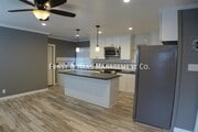 Photo - 2355 W Lincoln St House