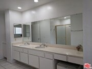 Photo - 831 Whitewater Dr