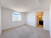 Photo - Beautiful Penthouse - 2bd 2 ba