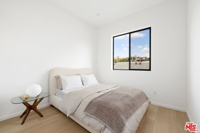 Photo - 1227 N Formosa Ave Unit 4