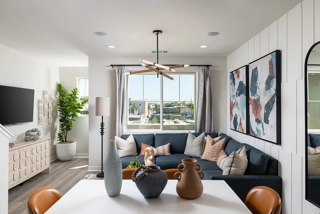 Photo - 111 N 1st Ave