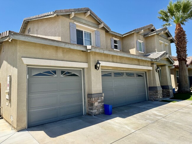 UPGRADED VICTORVILLE HOME - UPGRADED VICTORVILLE HOME
