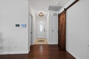 Photo - 832 Alvin St