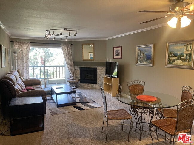 Building Photo - 21550 Burbank Blvd Unit 204 Rental