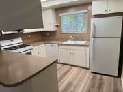 Full Kitchen New Dishwasher and Refrigerator - 1441 Prospect Ave Unit # B