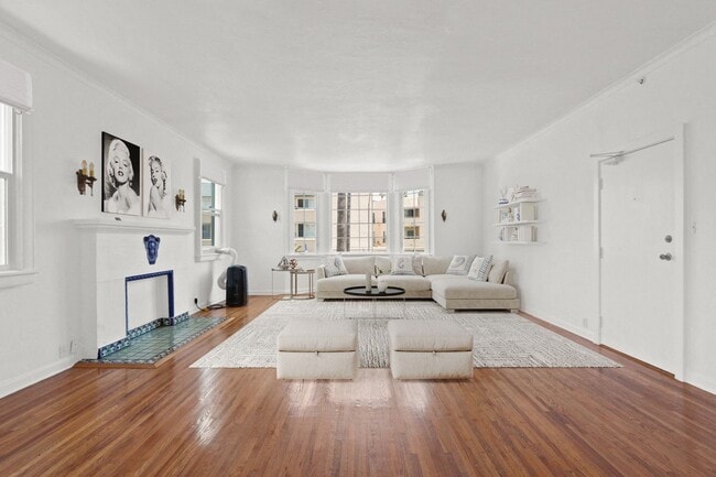 Photo - Gramercy Apartments