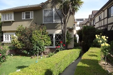 Photo - 10316 Almayo Ave Unit 3