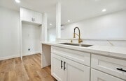 Photo - 232 W 3rd St House