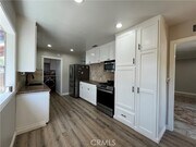 Photo - 15358 Leadwell St