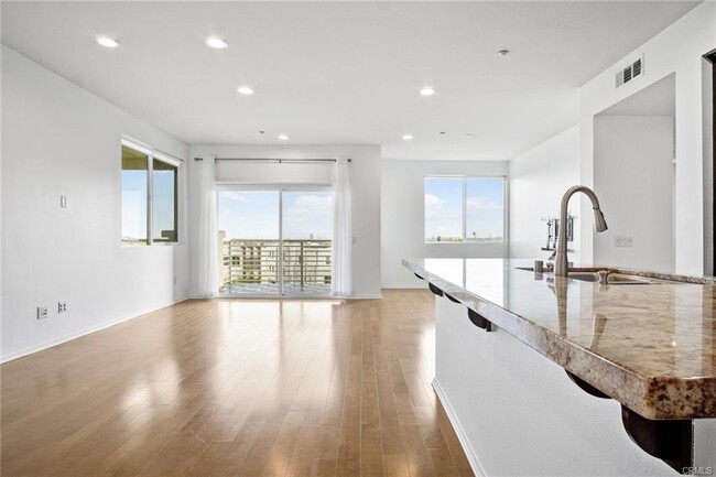 Photo - 13126 Union Ave Condo Unit 402