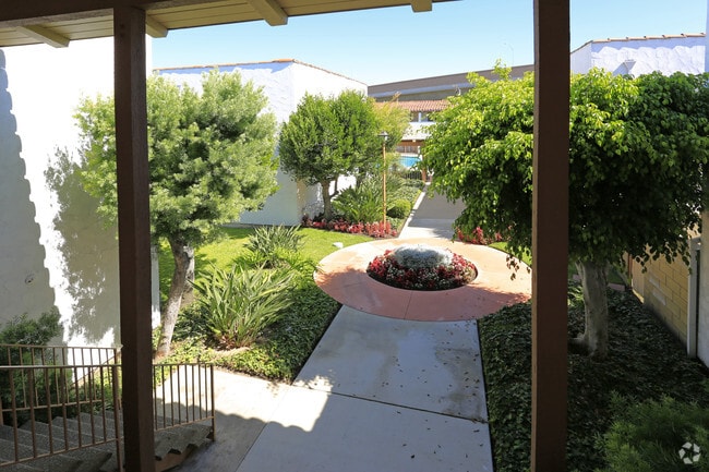 Las Casas Apartments - Las Casas Apartments