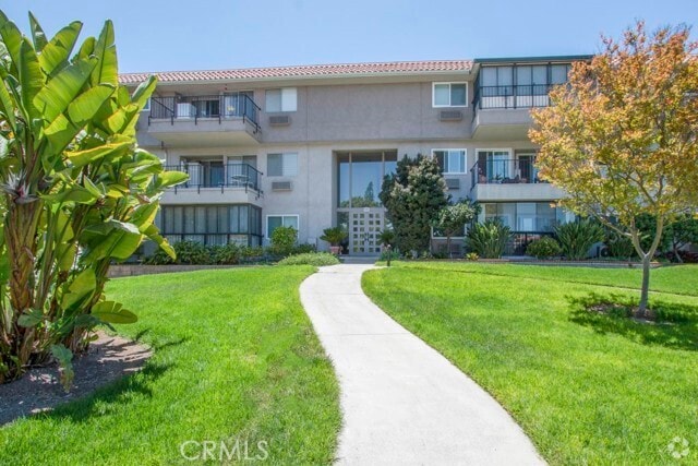 Building Photo - 2355 Via Mariposa E Unit 2B Rental