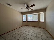 Photo - Beautiful 3 bedroom 2 bathroom home in App...