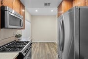 Photo - 2740 Gramercy Ave