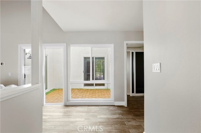 Photo - 6 Banyan Tree Ln