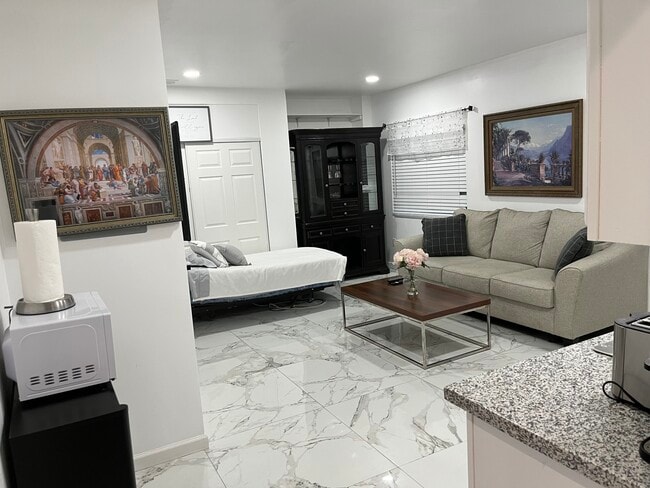 Photo - 17220 Ballinger St Unit Guest Suite - Luxurious